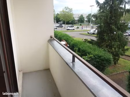 particulier loue f1 meublé  31m2  lumineux et calme - lycée camille see  balcon  parking