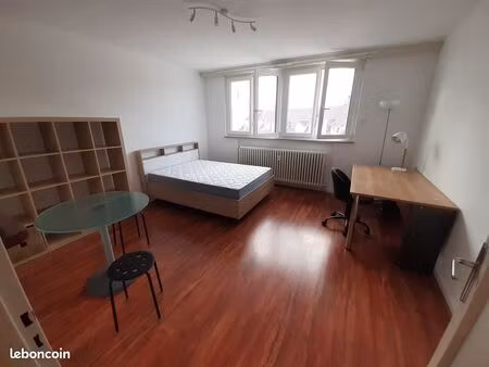 1 pièce de 28 m² habitable  meublé  à strasbourg prés facs
