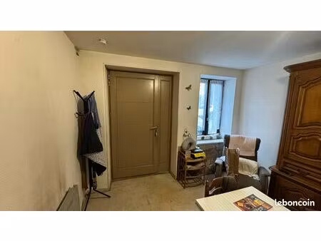 appartement à rénover 41 m² + place de stationnement sécurisée
