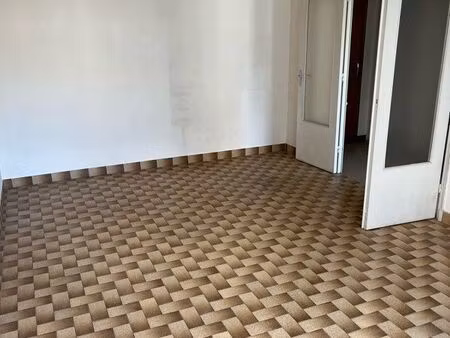 appartement dans petite résidence calme