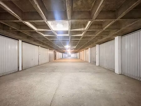 chatou  rue des landes - garage en sous-sol