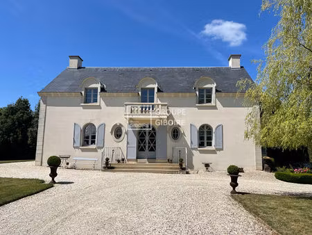 a vendre - agence giboire - demeure d'exception aux portes de rennes de plus de 227m² sur 