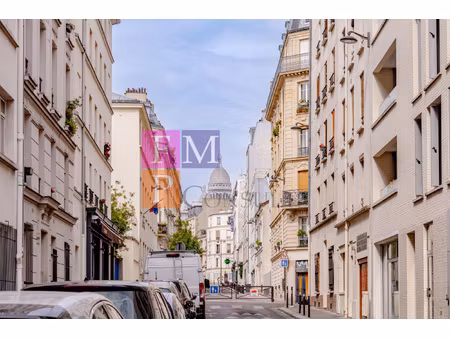 paris 18e rue stephenson superbe 2 pièces refait à neuf
