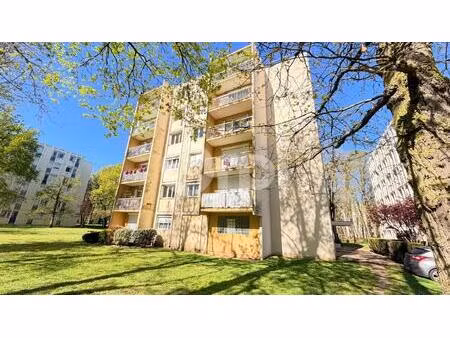 appartement 2 pièces de 56 m² avec balcon avec travaux de ravalement et isolation votés