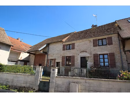 maison de village en pierres
