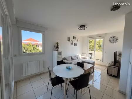 appartement t2 bron