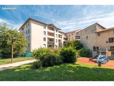 appartement 4 pièces 93 m²