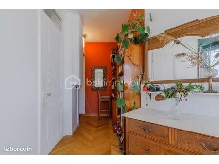 appartement 1 pièce 51 m²