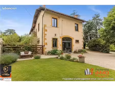 manoir 4 pièces 120 m²