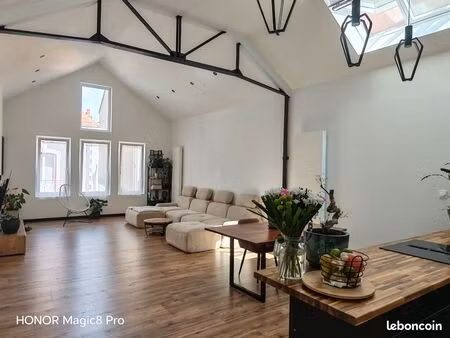 immeuble de rapport avec loft de 140 m² et local commercial loué