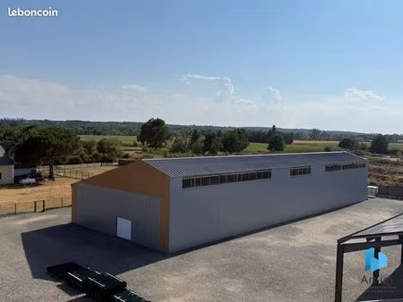 local 3825 m² la flèche
