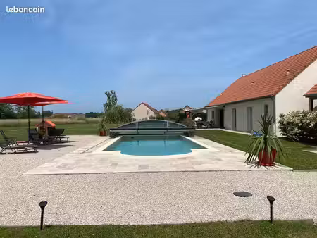 magnifique maison familiale de plain-pied 160 m² – piscine – studio & chalet – aucun trava