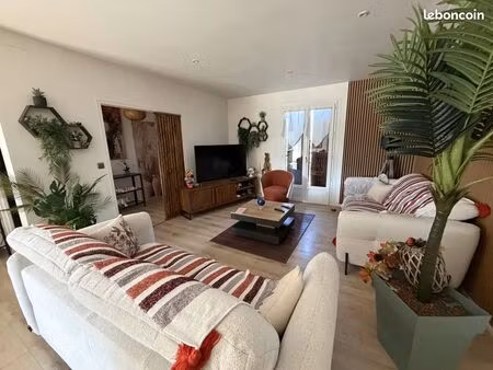 maison 7 pièces 157 m²