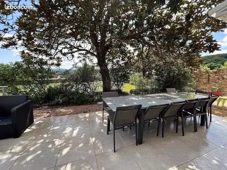 maison 7 pièces 209 m²