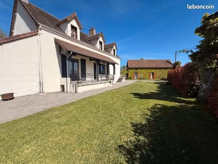 maison entre montceau les mines et paray le monial