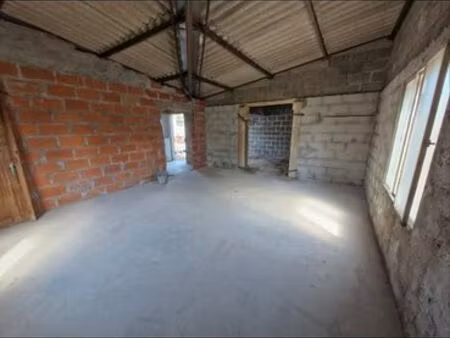 local 50 m2 à louer
