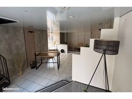 local commercial