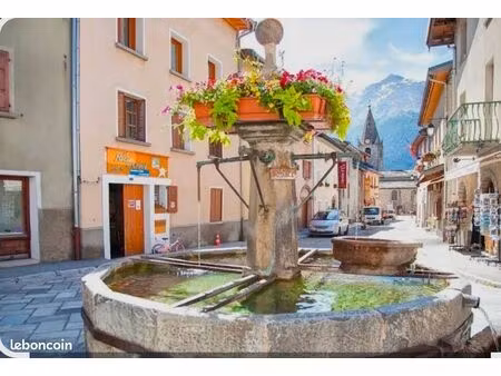 local commercial hyper centre aussois
