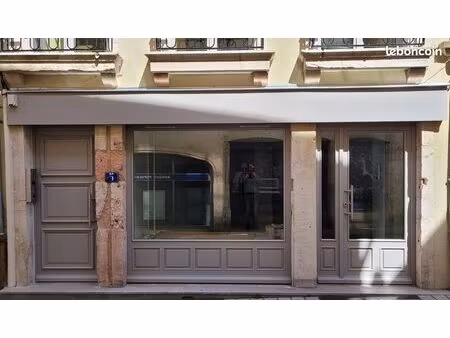 tournus centre-ville - local commercial à louer - 41 m2