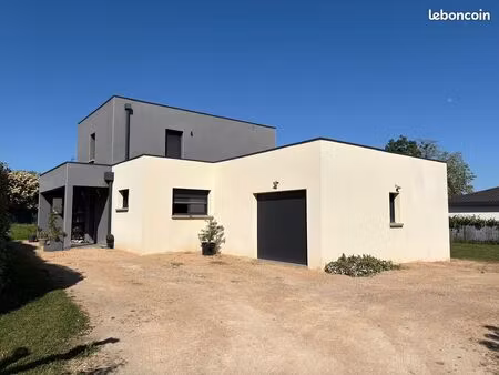 maison d'architecte contemporaine - 6 pièces - 149m² - mâcon sud