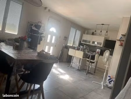à vendre maison sur sous sol
