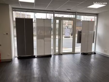 local commercial 50 m²
