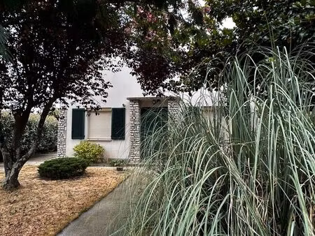 maison individuelle de plain-pieds 102 m2 -2 garages- batignolles