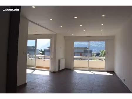 appartement 3 pièces 71 m²