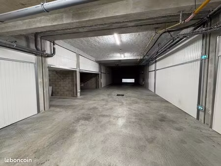 parking/ box