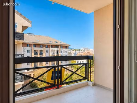 appartement 2 pièces 53 m²