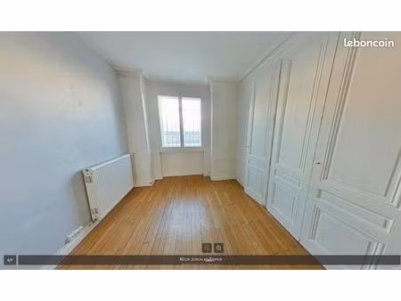 appartement 3 pièces 82 m²