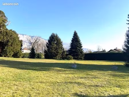terrain 700 m² aix-les-bains