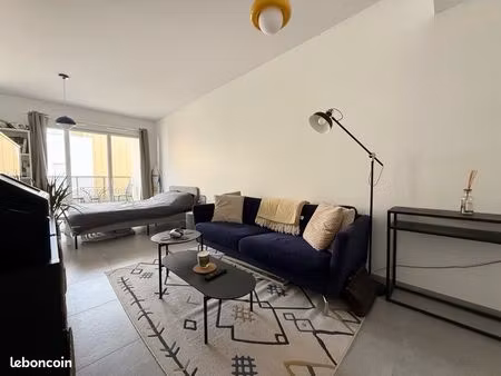 t1 meublé avec garage et balcon – tassin-la-demi-lune