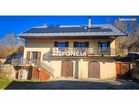 maison familiale de 239 m² – albiez-le-jeune