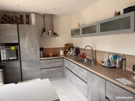 maison meublée t4 de plain-pied