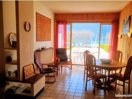 location pour étudiant à aix-les-bains  face au lac dans une belle résidence tranquille su