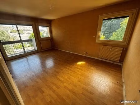 appartement 4 pièces 80 m²