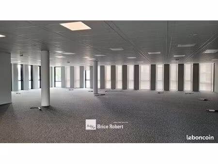 bureaux 413 m²