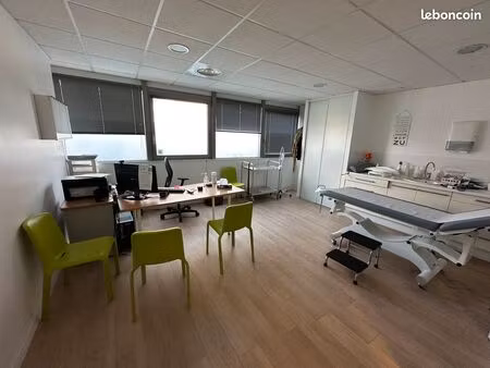 à louer – bureaux 210 m² – tassin la demi-lune / cadre verdoyant