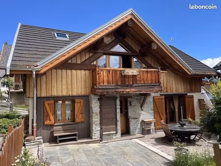 chalet 5 pièces 100 m²