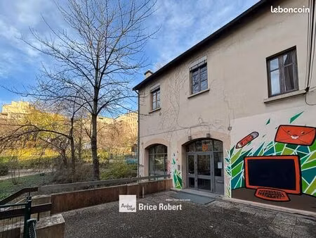 bureaux 480 m²