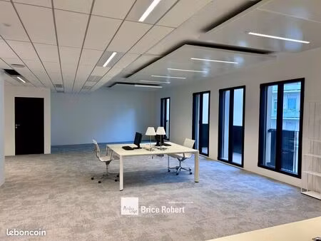 bureaux  restaurant 572 m²