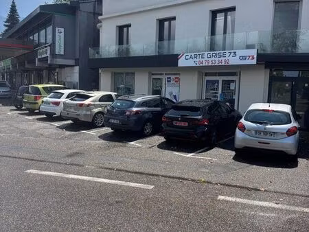 local commercial 70 m² – emplacement n°1 – aix-les-bains