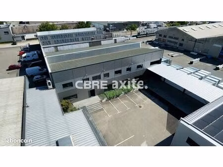 local d'activite 600 m² chambery