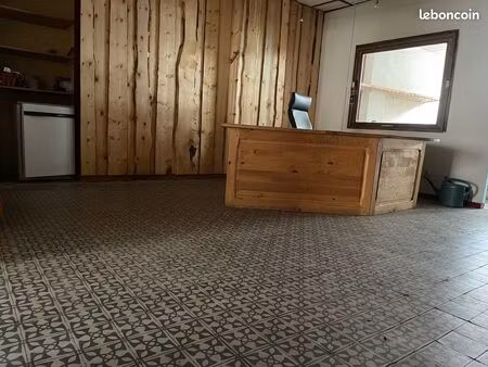 local de 100 m² avec potentiel de transformation en appartement
