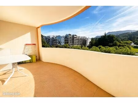 appartement 2 pièces sur le bas d'annecy-le-vieux