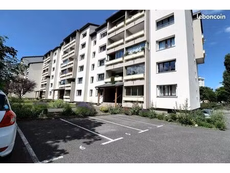 apparemment t3 idéalement situé