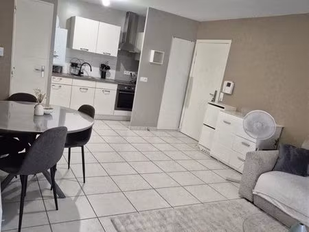 à louer – appartement f2 meublé avec jardin et garage à douvaine (74140)