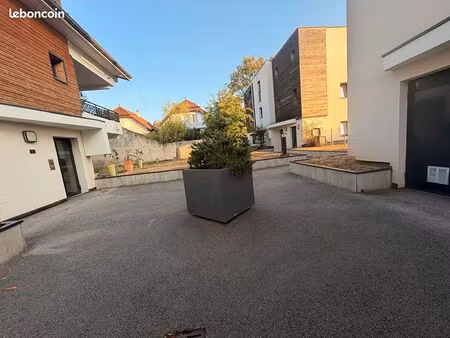 appartement 3 pièces 60 m²