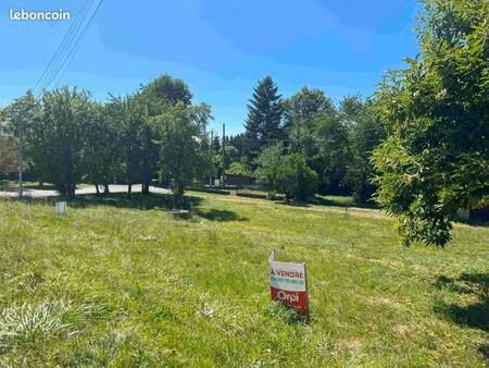 terrain 637 m² saint felix